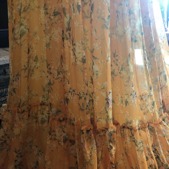 Mac Duggal
Floral Print Surplice V-Neck Sheer Ruffle Sleeve A-Line Gown - Picture 15 of 17